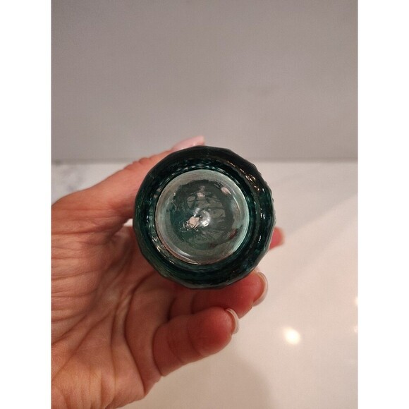 Vintage Glass Salt and Pepper Green and Clear Daisy Sunburst - Picture 8 of 8